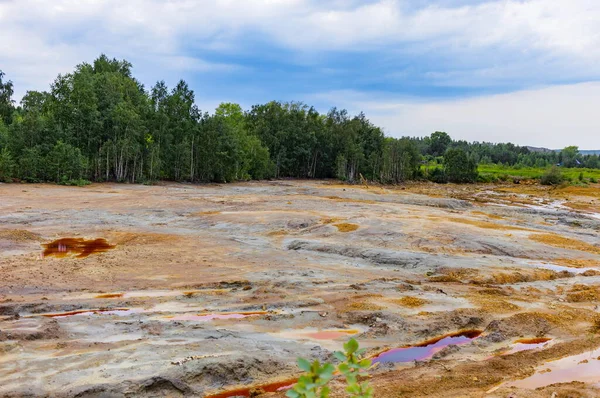 Havaya ve radyasyon kimyasal atık nehirlerine kimyasal salınımlardan sonra çevresel dışlama bölgesi
