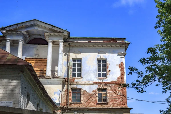 Výzkumná Vycházka Historiky Celém Městě Kyshtym Prohlídku Architektonických Památek Jejich — Stock fotografie