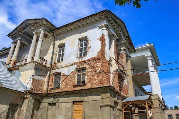 Research Walk Historians City Kyshtym Inspect Architectural Monuments Destruction Restoration — Stock Photo, Image