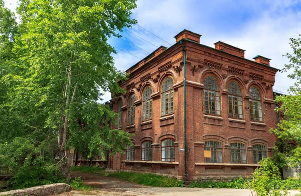 Forschungsspaziergang Mit Historikern Durch Die Stadt Kyshtym Baudenkmäler Ihre Zerstörung — Stockfoto