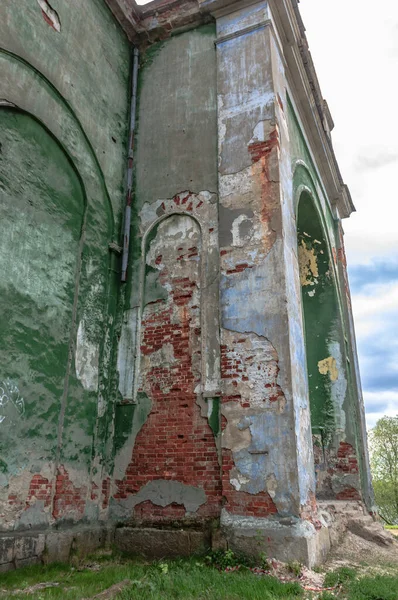 Spacer Badawczy Historykami Mieście Kyshtym Aby Obejrzeć Zabytki Architektury Ich — Zdjęcie stockowe