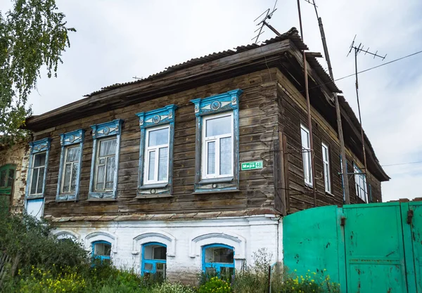 Forschungsspaziergang Mit Historikern Durch Die Stadt Werchneuralsk Baudenkmäler Ihre Zerstörung — Stockfoto