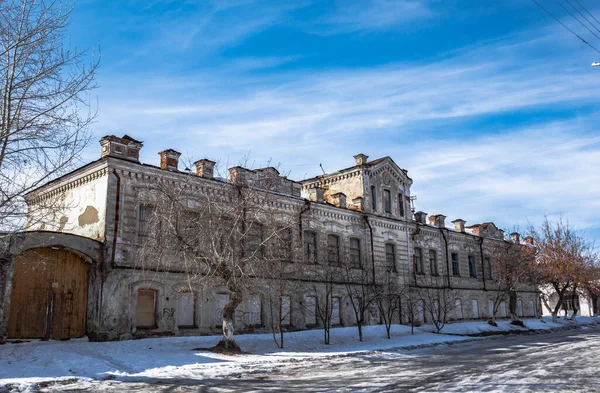 Passeggiata Ricerca Con Gli Storici Nella Città Troitsk Vedere Monumenti — Foto Stock