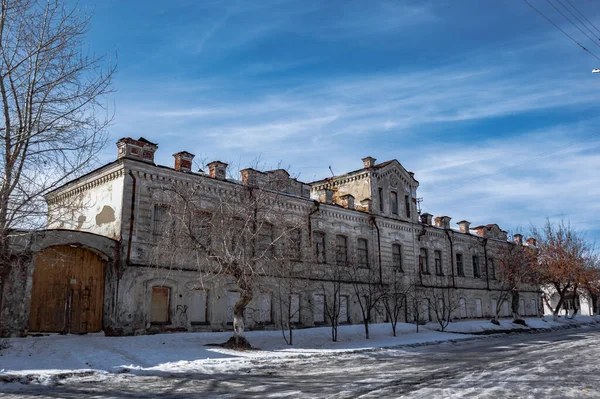 Promenade Recherche Avec Les Historiens Dans Ville Troitsk Pour Voir — Photo
