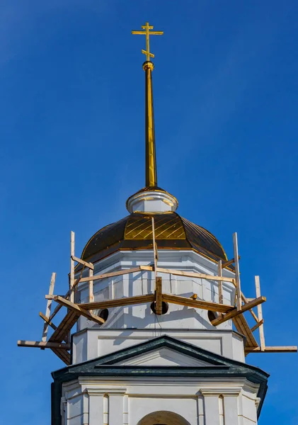 Forschungsspaziergang Mit Historikern Der Stadt Troitsk Architekturdenkmäler Ihre Zerstörung Und — Stockfoto