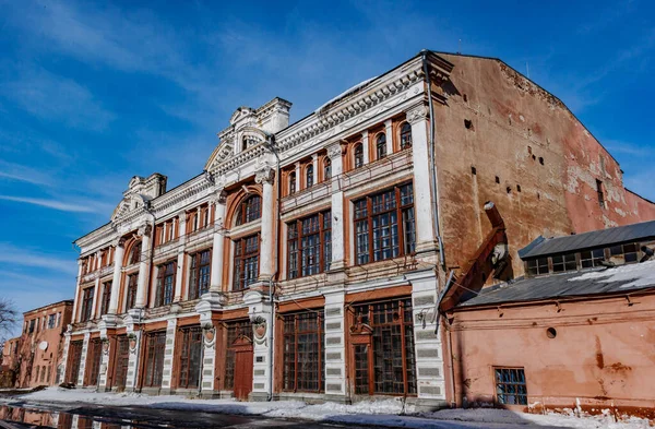 Passeio Pesquisa Com Historiadores Cidade Troitsk Para Ver Monumentos Arquitetônicos — Fotografia de Stock