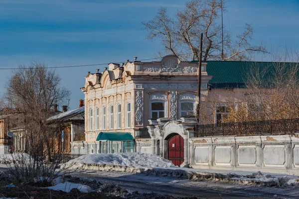 Spacer Badawczy Historykami Mieście Troitsk Aby Zobaczyć Zabytki Architektury Ich — Zdjęcie stockowe