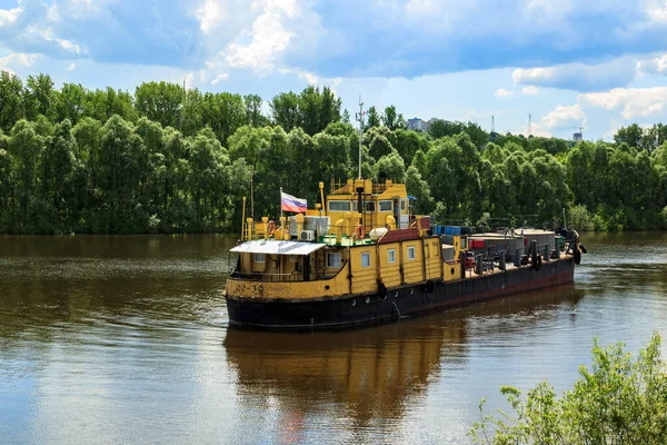 Sommerspaziergang Durch Die Historischen Stätten Von Nischni Nowgorod — Stockfoto