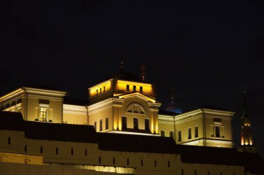 Tataristan 'da tarihi yürüyüş, Kazan yazın bulutlu gökyüzünün arka planına karşı.