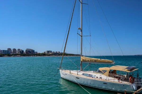 Excursiones Yate Mar Abierto Durante Sus Vacaciones Enfoque Borroso — Foto de Stock