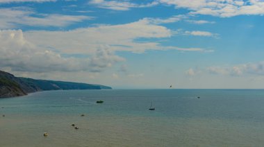 Deniz kıyısındaki kadife mevsiminde tatil. bulanık odak