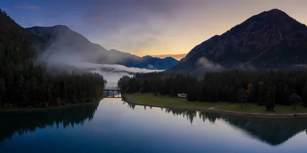 Canale Ponte Tra Heiterwanger Vedere Lago Plansee All Alba — Foto Stock