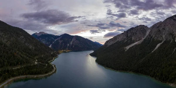 Soumrak Východ Slunce Letecký Pohled Jezero Plansee Reutte Breitenwang — Stock fotografie