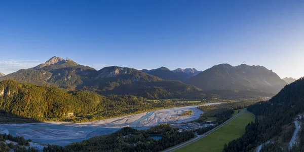 Treccia Lech River Hoefen Reutte Austria Tramonto Autunnale Con Montagne — Foto Stock