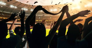Grup hayranları tezahürat tarihinde stadyum spor şampiyonluk dikkat et. Onların takım kazandı ve herkes bu olayı kutluyoruz. İnsanlar rahat bir beze giyindin.