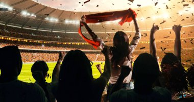 Grup hayranları tezahürat tarihinde stadyum spor şampiyonluk dikkat et. Onların takım kazandı ve herkes bu olayı kutluyoruz. İnsanlar rahat bir beze giyindin.