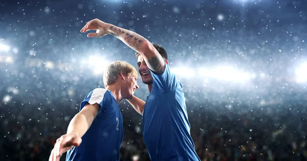 Giocatori Calcio Stanno Celebrando Una Vittoria Sullo Stadio Professionale Mentre — Foto Stock