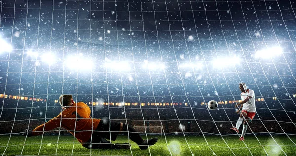 Atacante Marca Gol Comemora Vitória Estádio Futebol Profissional Enquanto Está — Fotografia de Stock