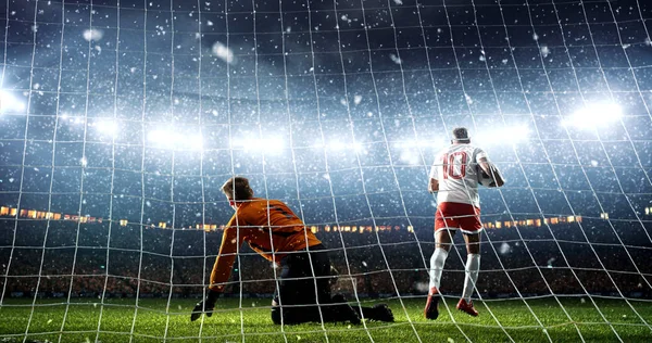 Atacante Marca Gol Comemora Vitória Estádio Futebol Profissional Enquanto Está — Fotografia de Stock