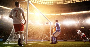 Yoğun futbol an güneş parlar süre profesyonel futbol stadyumu kalede önünde. Stadyum ve kalabalık 3d yapılır.