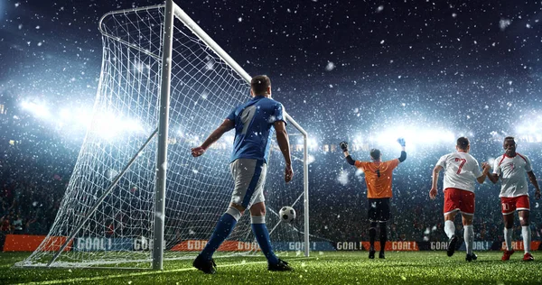 Ποδόσφαιρο Έντονη Στιγμή Μπροστά Από Τον Στόχο Για Γήπεδο Του — Φωτογραφία Αρχείου