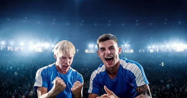 Jogador Futebol Feliz Comemorar Uma Vitória Estádio Futebol Profissional — Fotografia de Stock