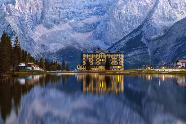 Zonsondergang Lake Misurina Italiaanse Dolomieten — Gratis stockfoto