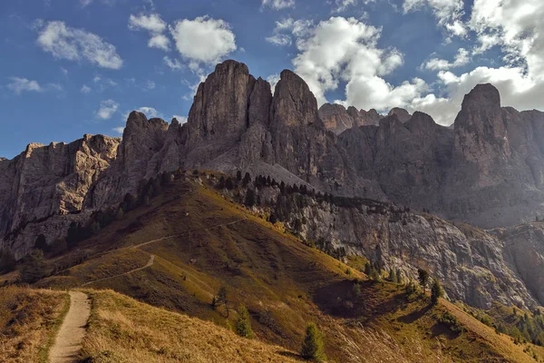 Peisajul Însorit Peninsulei Gardena Din Dolomiții Italieni — Fotografie, imagine de stoc