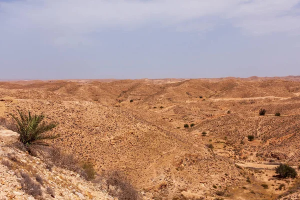 Горы Вокруг Матматы Тунисе Каменная Дорога Голубое Небо — стоковое фото
