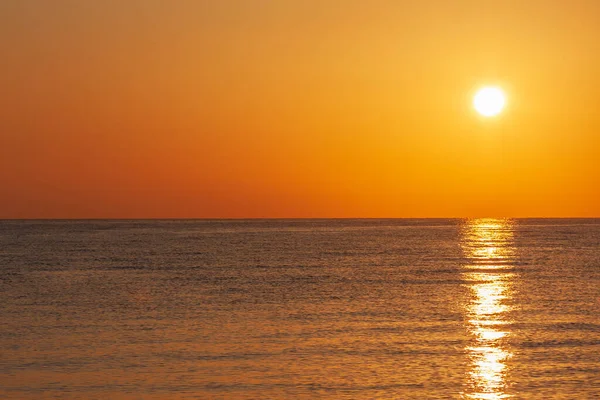 Восход Солнца Пляже Видом Море Солнце Тунисе — стоковое фото
