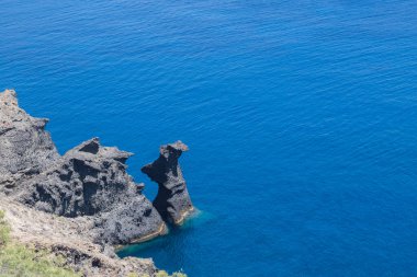 Yunanistan 'daki Santorini adasında manzara. Güzel bulutlar.