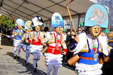 Karakol-İspanya, 4-Şubat-2018 karnaval yağmuruna Galicia İspanya biri en eski dünya