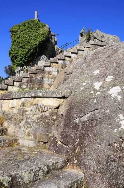 スペイン ガリシアのアロウサ音楽島の視点にある石キリスト — ストック写真
