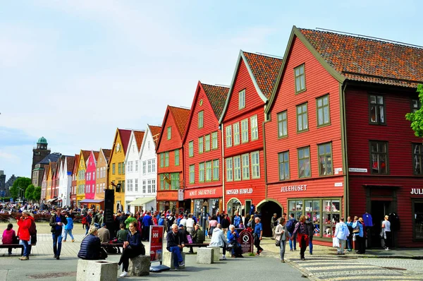 노르웨이 2017 Adera 그것의 색깔의 그것의 아키텍처에 밖으로 노르웨이의 — 스톡 사진