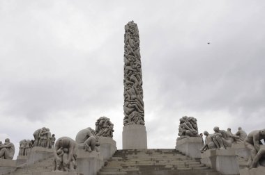 Oslo-Norveç, Haziran 06-2017 Vigeland Park veya heykel parkı heykeltıraş vigeland 1926 ve 1942 yılları arasında inşa