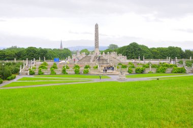 Oslo-Norveç, Haziran 06-2017 Vigeland Park veya heykel parkı heykeltıraş vigeland 1926 ve 1942 yılları arasında inşa