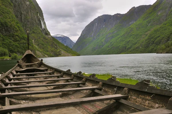 Sognefjord Fiorde Atravessa Famosa Cidade Flam Famosa Por Suas Paisagens — Fotografia de Stock