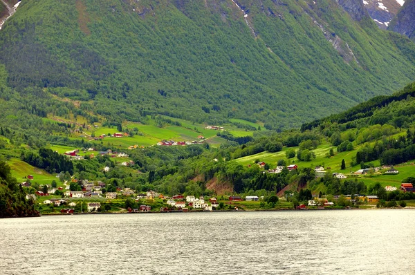 Sognefjord Fiorde Atravessa Famosa Cidade Flam Famosa Por Suas Paisagens — Fotografia de Stock