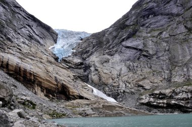 Norveç 'teki jostedal buzulun dilleri