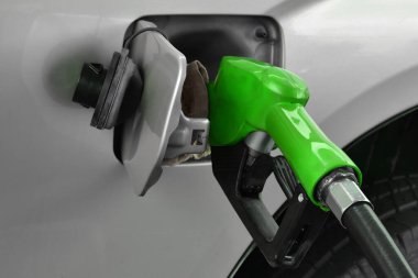 Tayland benzin istasyonunda yakıt başlığı.