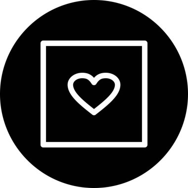 Beyaz arkaplanda en sevilen düz simge