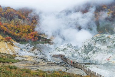 Noboribetsu Onsen Hokkaido'nın en ünlü kaplıca beldesidir. Noboribetsu'nın muhteşem Jigokudani veya 