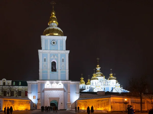 Kyiv Ucrania Diciembre 2018 Imagen Inmóvil Nocturna Catedral Del Monasterio —  Fotos de Stock