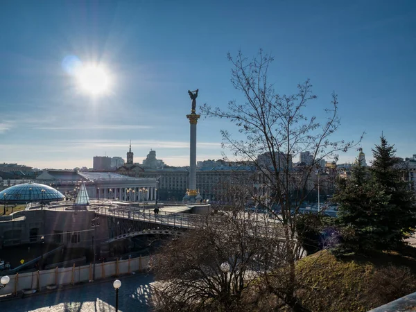 Hauptplatz der Hauptstadt Kiew in der Ukraine - Unabhängigkeitsplatz maidan nezalezhnosti — Stockfoto