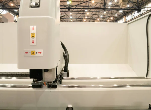 Automatiserad industriella programmerbara laser gravyr skärmaskin eller 3d-skrivare — Stockfoto