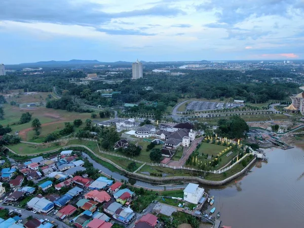 Kuching Sarawak Malezja Października 2020 Kultowy Budynek Dewan Undangan Negeri — Zdjęcie stockowe