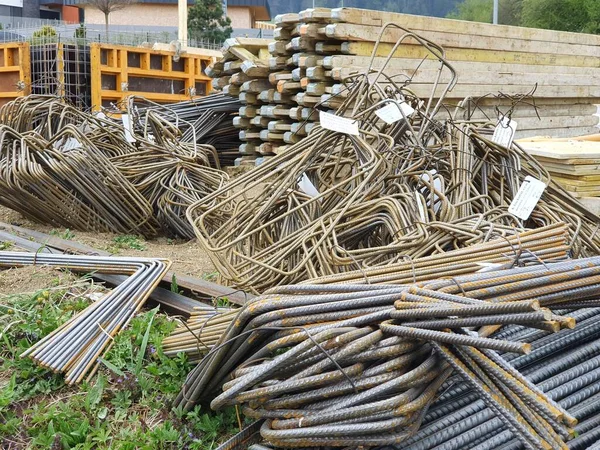 Fotos Canteiro Obras Vários Materiais Ferrosos Peças Obturação — Fotografia de Stock