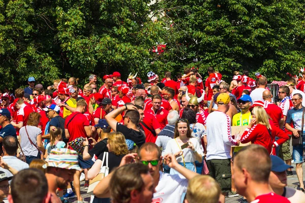 Rusia Moscú Junio 2018 Una Multitud Fanáticos Daneses Plaza Manege — Foto de Stock