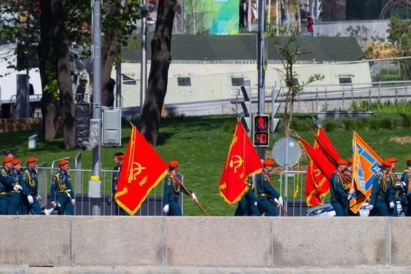Moskova, Venäjä, 9. toukokuuta 2018 - paraatin loppu Punaisella torilla — kuvapankkivalokuva