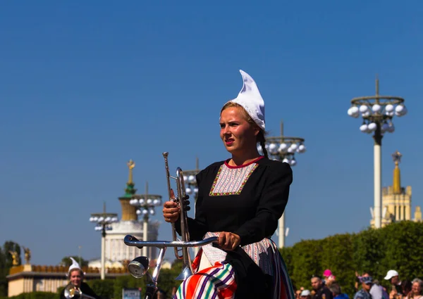 Rosja, Moskwa, wszystkie rosyjskie centrum wystawowe, 25 sierpnia 2018 - — Zdjęcie stockowe